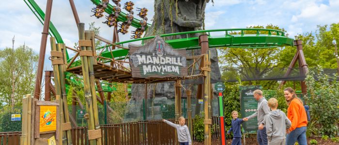 family at Chessington world of adventures