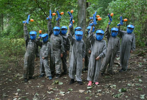 group holding their guns up on a gel ball experience
