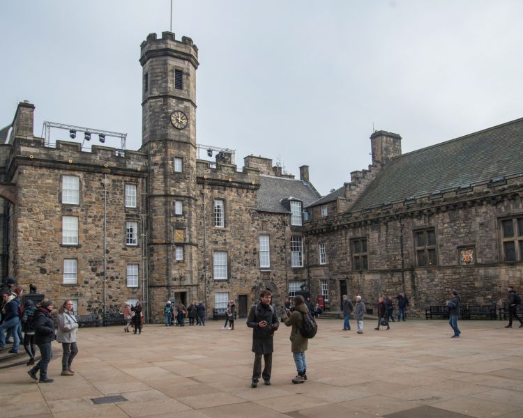 Edinburgh Castle Crown Square