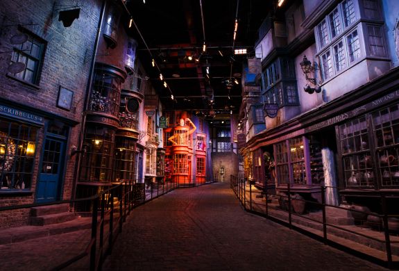Diagon alley at warner bros studio tour london