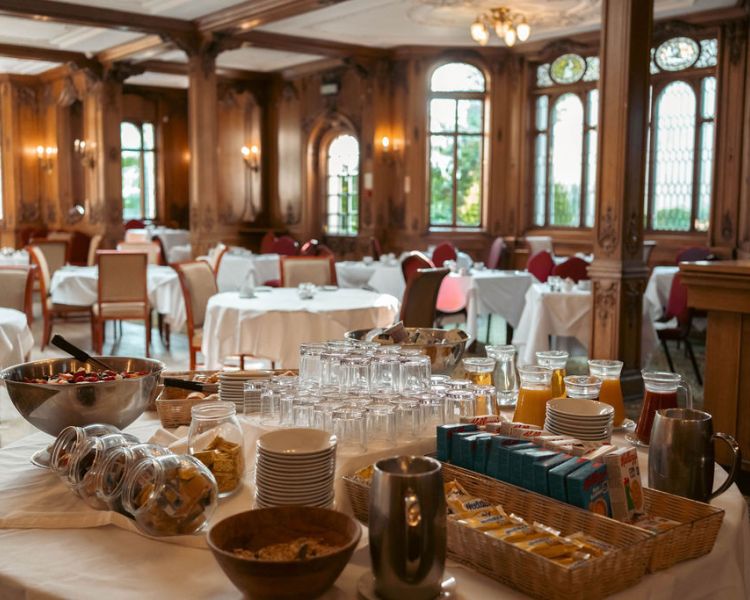 Breakfast buffet at the white swan hotel