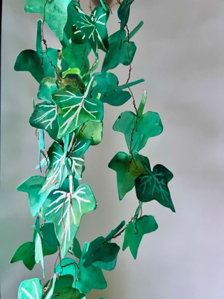 ivy made out of coloured paper on a craft workshop