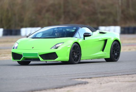 adapted supercar driving experience