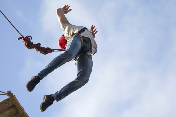 Bungee jumping