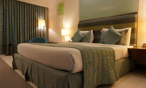 Hotel...