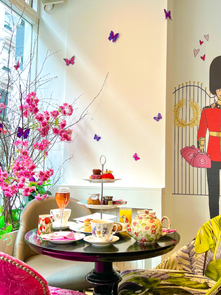 bottomless afternoon tea at brigit's bakery in covent garden