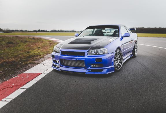 toyota supra vs nissan skyline driving experience