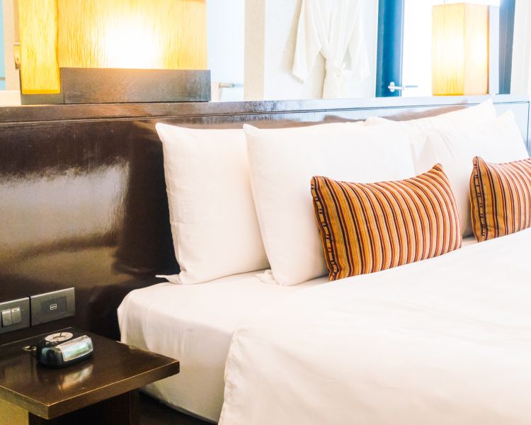 Pillow bed