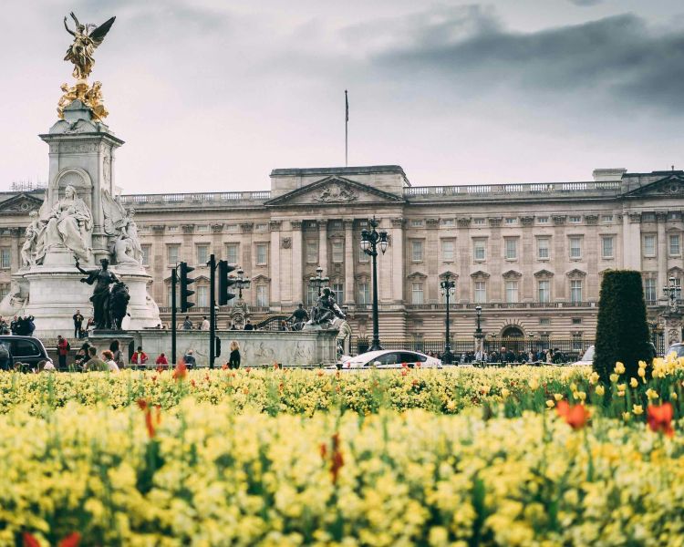 buckingham palace london