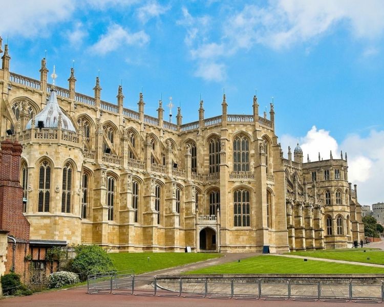 afternoon tour of windsor coach tour