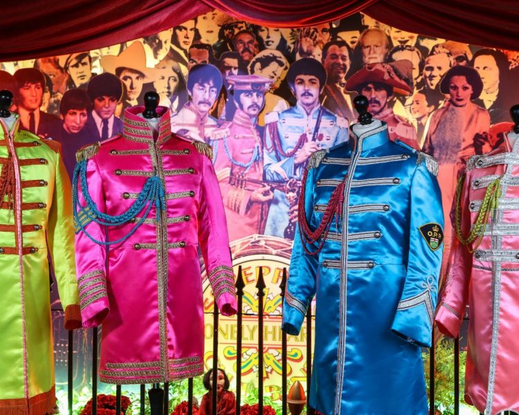 return train trip to the beatles in liverpool