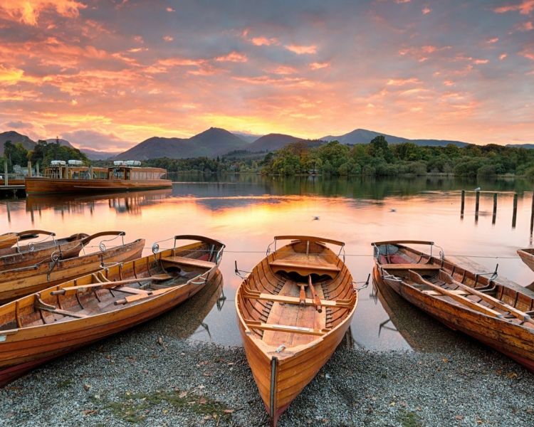 the lake district with cruise, cream tea and hotel stay