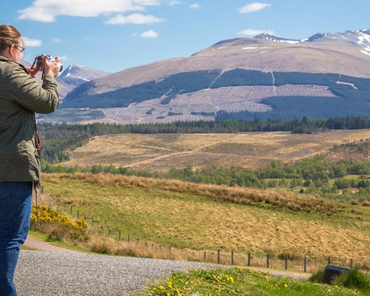 loch ness explorer day tour from edinburgh with picnic lunch