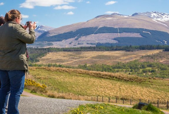 loch ness explorer day tour from edinburgh with picnic lunch