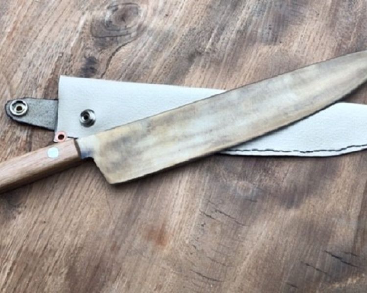 examples of two knives made on a forge a knife experience