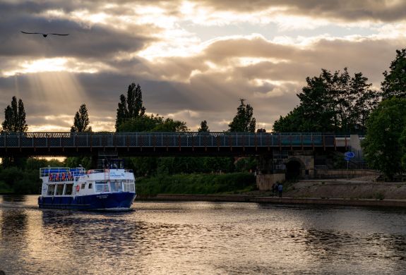 early evening york river cruise