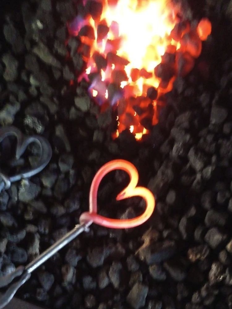 one day create your own design blacksmithing experience