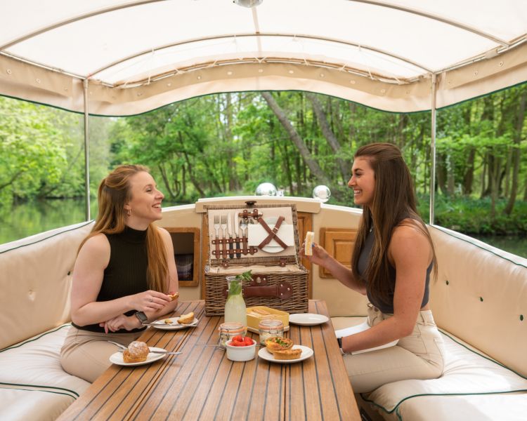 oxford river cruise with picnic lunch
