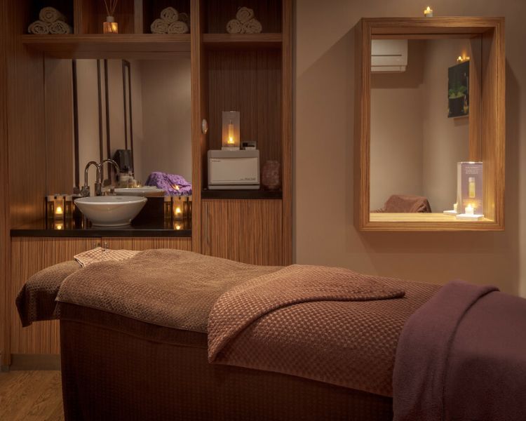 massage stratford q hotels