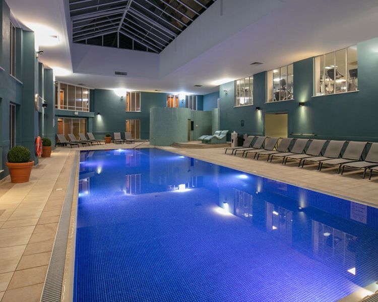 Norton Park swimming pool q hotels