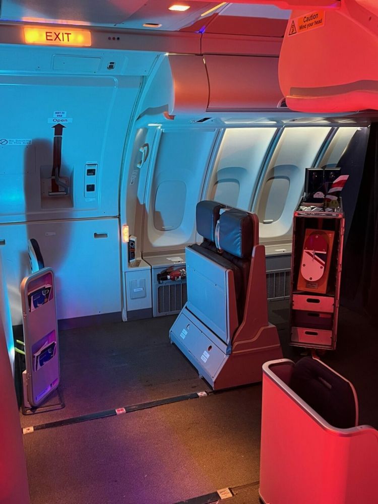 fly a real boeing 747 aircraft simulator