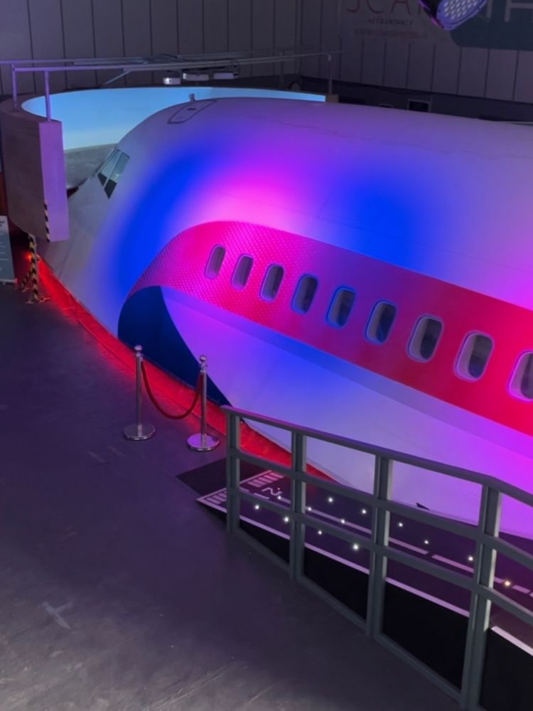 fly a real boeing 747 aircraft simulator