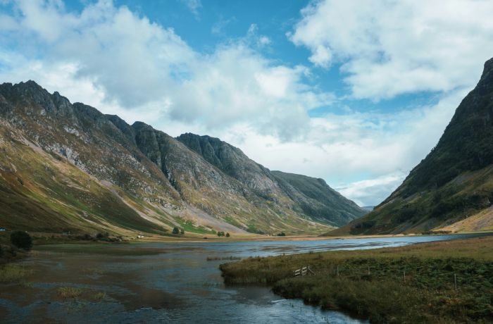 Looking westwards glencoe scotland..