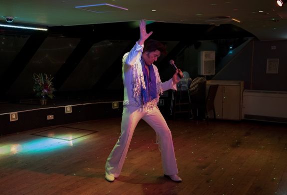 Act on the London Elvis Tribute River Cruise