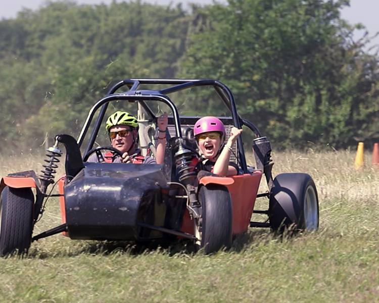 Drifitng an Apache Rally Car