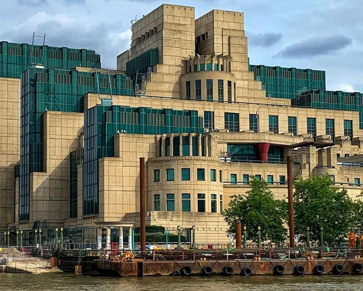 MI6 picture