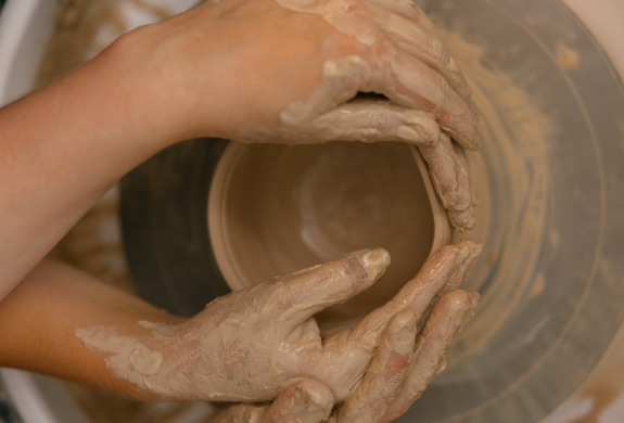 Couples pottery class
