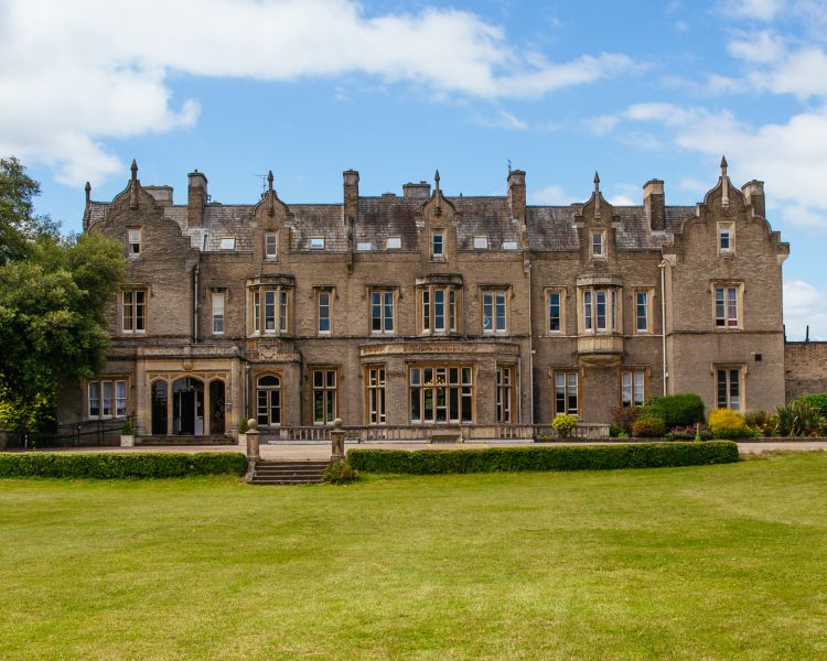 the front of a country house hotel in hertfordshire