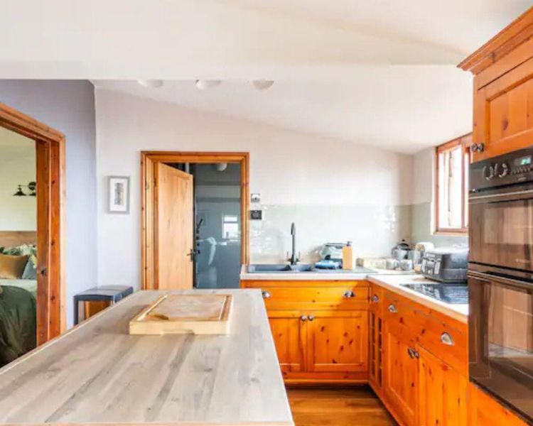 Kitchen at mountain view lodge