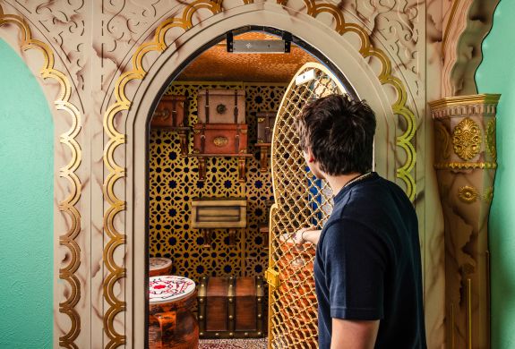 The aladdin escape room with escape hunt