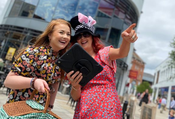 Two women on the return to wonderland city hunt with escape hunt