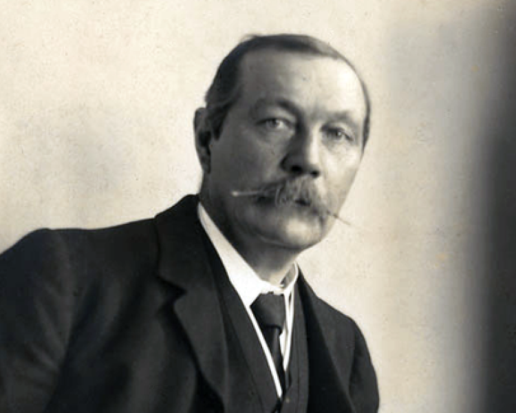 photo of arthur conan doyle the author of sherlock holmes