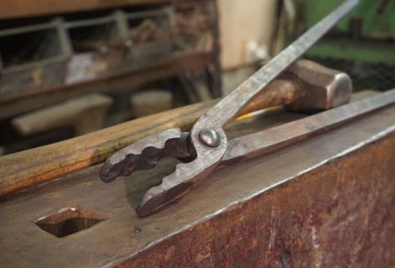Pliers made on blacksmith experience day