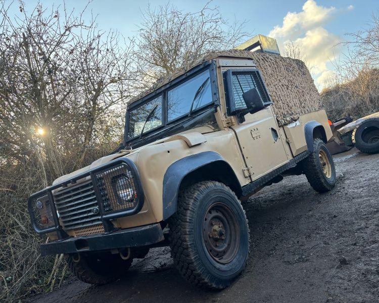 Snatch land rover