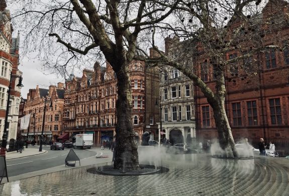 ghost tour of london's mayfair