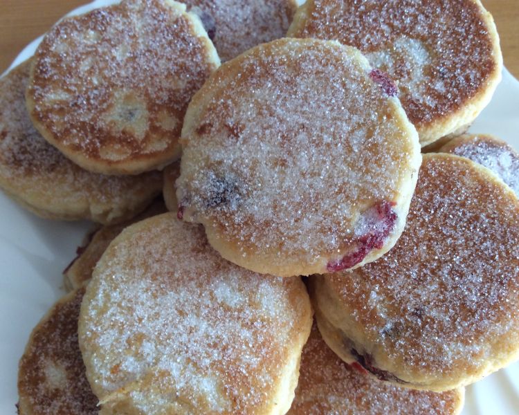 Cranberry welsh cakes