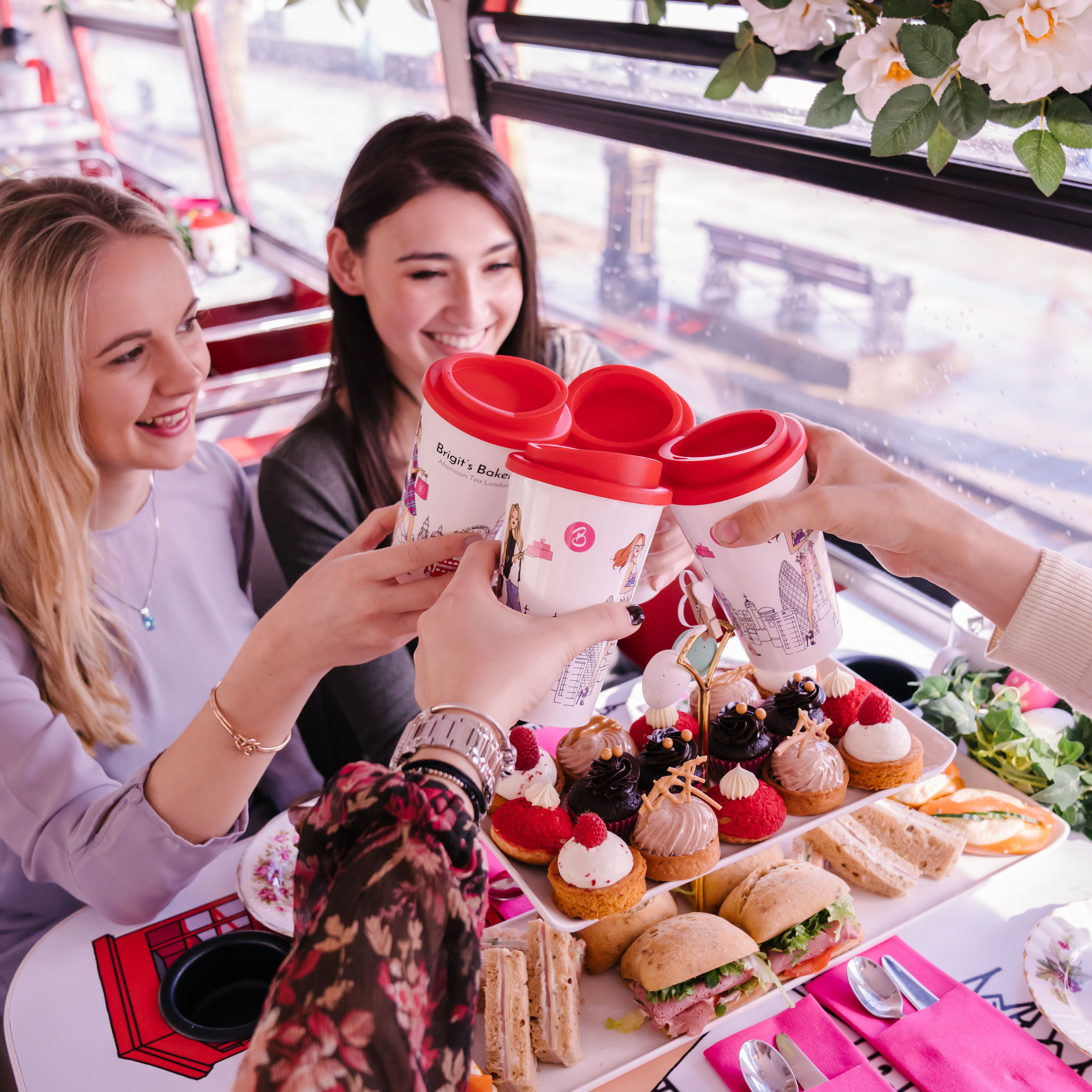 afternoon-tea-bus-london