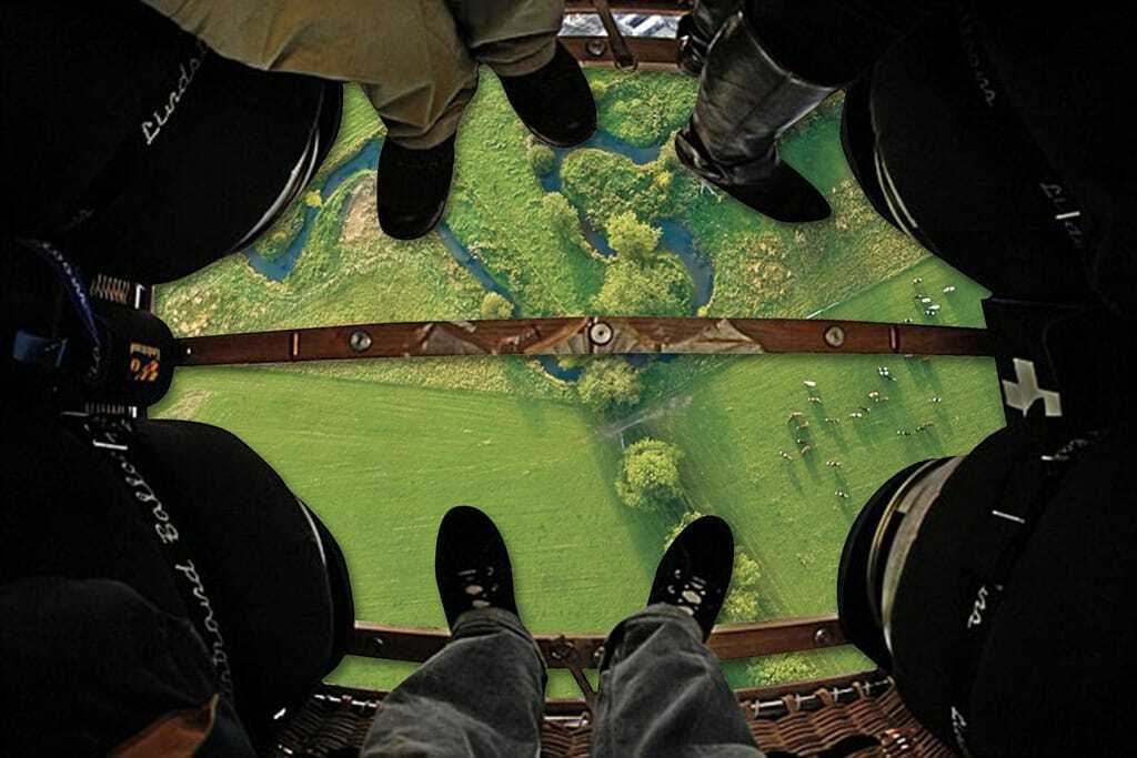 Glass bottom balloon basket